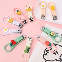 Cắt móng tay hoạt hình cute