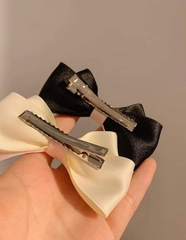 Kẹp tóc nơ đôi trắng, đen (set 2 cái)