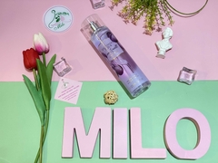 Nước hoa xịt thơm body Victoria's Fleur- 236ml (nội địa Trung)
