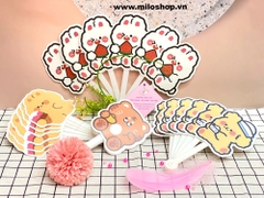 Quạt nhựa cầm tay xếp lại hình cute