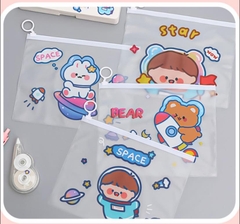 Túi zip trong Space đựng bút viết hình cute (size 17.5cm x 21cm)