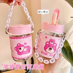 Bình nước thủy tinh gấu dâu Lotso kèm quai xách - 400ml