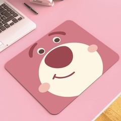 Tấm lót chuột hình gấu dâu Lotso