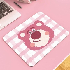 Tấm lót chuột hình gấu dâu Lotso