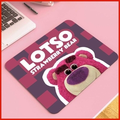 Tấm lót chuột hình gấu dâu Lotso