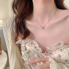 Dây chuyền mặt tròn đính đá