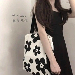 Túi tote Quảng Châu hoa đen xinh xắn