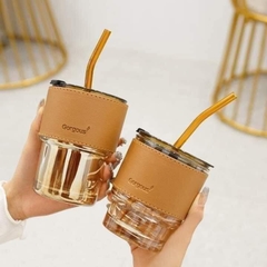 Ly thủy tinh Gorgous có nắp, bao da và ống hút thủy tinh-420ml