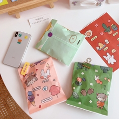 Túi giấy lụa bé gái thắt bím cute (14.5cm x 21cm)