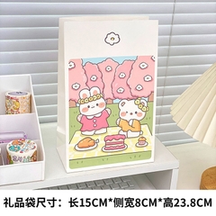 Túi giấy hoạt hình gấu + thỏ trắng size to (15cm x 8cm x 23.8cm)