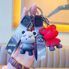 Móc khóa gấu Bearbrick màu loang (dây da)
