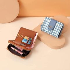 Ví ngắn cầm tay họa tiết kẻ sọc + caro + trơn (có khóa kéo và nút bấm)