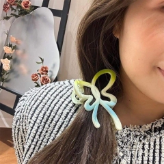 Kẹp tóc bướm màu loang (Size to)