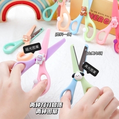 Kéo đính charm hoạt hình 3D nhiều màu