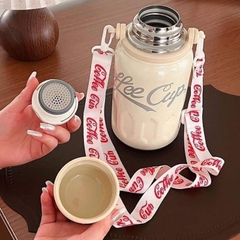 Bình giữ nhiệt có quai xách và dây đeo Coffee Cup - 1200ml (màu trắng + đỏ)