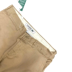 Khaki lacoste màu vàng