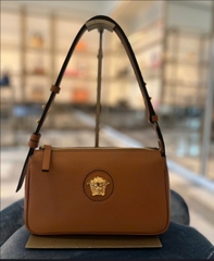 Túi đeo vai nữ Versace Vitello Shoulder Bag