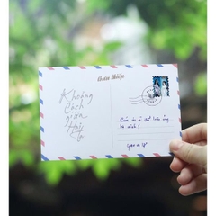 Khoảng Cách Giữa Hai Ta - Bản Giới Hạn (tặng 1 Postcard Chữ Ký)