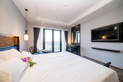 Shining Riverside Hoi An Boutique and Spa