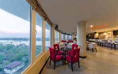 Mường Thanh Holiday Huế