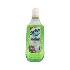 Nước lau sàn Sunlight hương diên vĩ & bạch đàn, chai (1kg/997ml).
