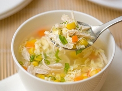 Soup Ngô Thịt Gà ( Bát)