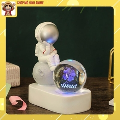 Đèn Ngủ 3D Quả Cầu Pha Lê Đặt Trên Phi Hành Gia Siêu Đẹp, Thiết Kế Sáng Tạo, Sang Trọng, Trang Trí Phòng Ngủ, Quà Tặng
