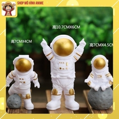 Bộ 3 mô hình nhà du hành vũ trụ trang trí ô tô nhà cửa và decor bánh kem sinh nhật
