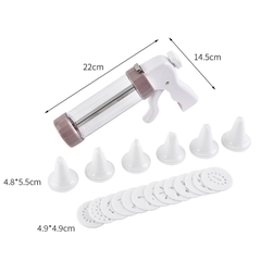 Bộ Dụng Cụ Làm Bánh Quy Kèm Con Dấu Và Vòi Phun Tiện Dụng | BEE057