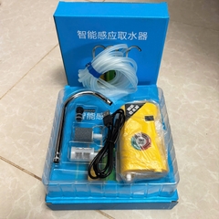 Máy Bơm Nước Rửa Tay, Sục Oxi , Đèn 3 trong 1 Cực Kì Tiện Lợi