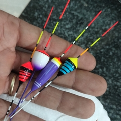 Phao Ngắn Câu Rô Diếc, Dài 10cm, Nhiều Màu Sắc ( Giao Ngẫu Nhiên)