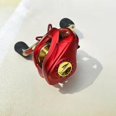 Máy câu cá lure Ngang Đỏ Cối Vàng có tiếng drag khi xả spoon Chuyên lure lóc chẽm, Tải cá 10kg