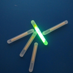 Đèn Phát Sáng câu đêm gắn phao - bịch 2 cái