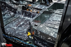 Dán cách âm chống ồn xe Toyota Hilux