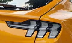 Dán Decal Đổi Màu Ô Tô Ford Mustang Mach-E