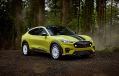 Dán Decal Đổi Màu Ô Tô Ford Mustang Mach-E