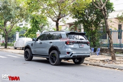 Dán wrap đổi màu xe Ford Everest