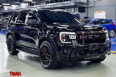 Mặt ca lăng Maserati Thái Lan cho Ford Everest