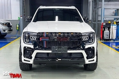 Mặt ca lăng Maserati Thái Lan cho Ford Everest