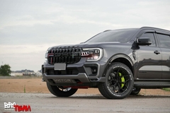 Mặt ca lăng Maserati Thái Lan cho Ford Everest