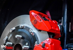 Phanh đĩa Brembo cho Kia Carnival
