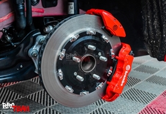 Phanh đĩa Brembo cho Kia Carnival