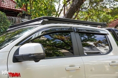 Vè che mưa Ford Ranger