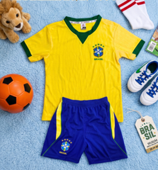 Quần áo bóng đá Trẻ em Brazil Vàng 26/27