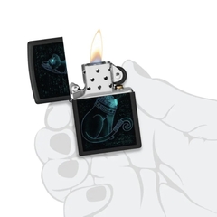 Bật Lửa ZIPPO - Classic - Black Light -Spiritual Cat Design Black Matte (Mèo Ai Cập)