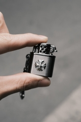 Bật Lửa Mini Chrome Đen Bóng - kèm Móc Treo