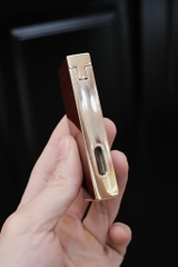 Khò 2 Tia - Sơn Mài Đỏ Mận - Nút Bấm Cạnh