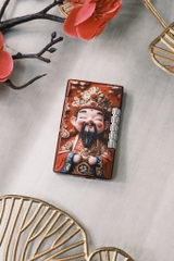 Bật Mỏng Bánh Xe - Thần Tài Cầm Hũ Vàng