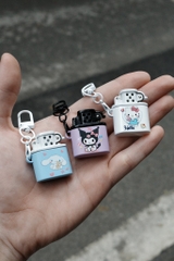 Bật Lửa Mini - Hello Kitty Trắng- kèm Móc Treo