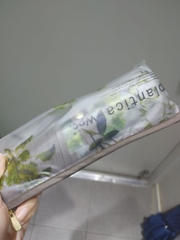 Ô Trong Họa Tiết Hoa Plantica
